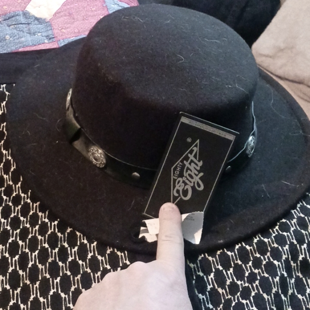 Hat Black felt